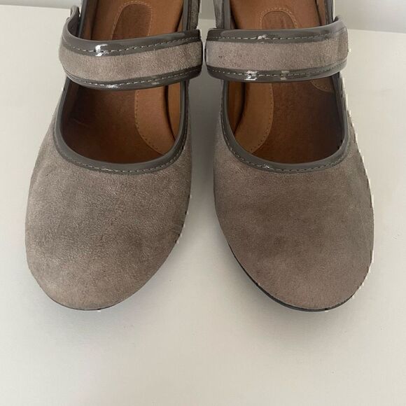 Softshoe By Medicus Mary Jane Grey Suede Heels Pumps Women’s Size 9.5 - Picture 4 of 9